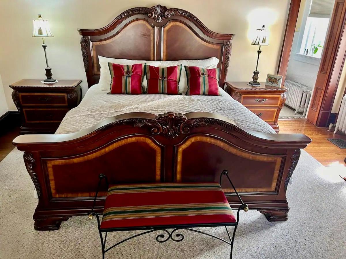 Hotel One Of These Nights - King Sized Bed - Sleeps 2 à Lynchburg Extérieur photo